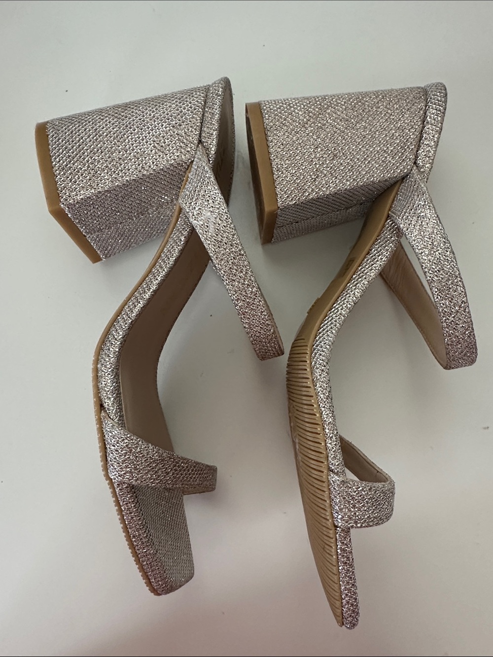 New Stuart Weitzman Glitter Strappy Mid Block Heel Sandals in Silver. Size 8B. - Picture 6 of 9
